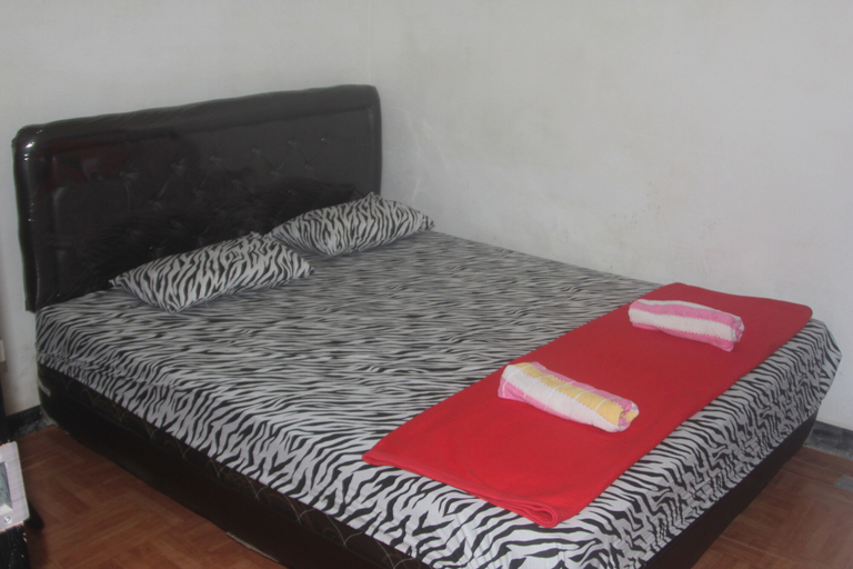 Bedroom 3, De'Vita Family Homestay, Malang
