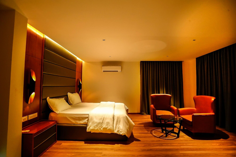 Bedroom 4, Hyde Park, Malappuram