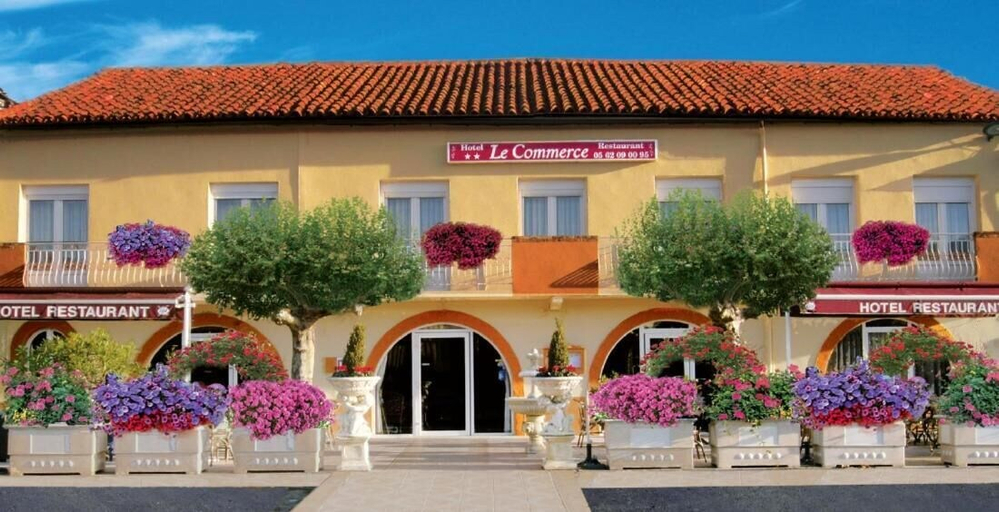 Exterior & Views 2, Hôtel Restaurant Le Commerce, Gers