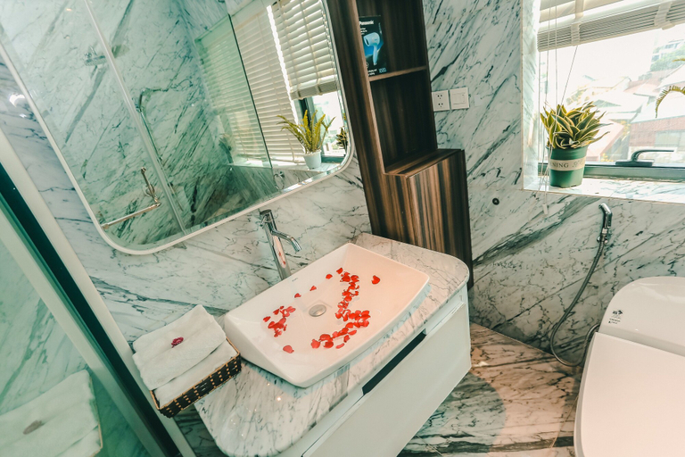 Bathroom 5, HNC Premier Hotel & Residences, Hoàn Kiếm