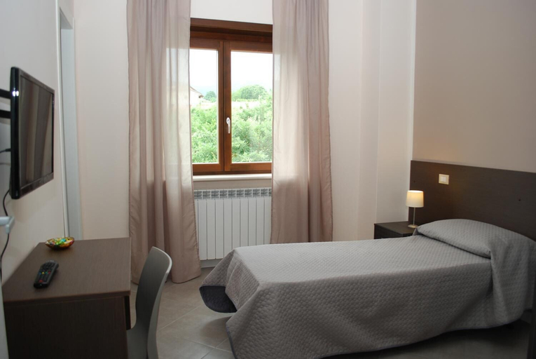 Bedroom 5, B&B Grandangolo, L'Aquila