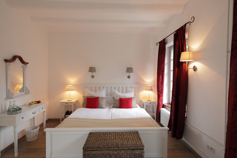 Bedroom 2, Das Dycker Weinhaus, Rhein-Kreis Neuss
