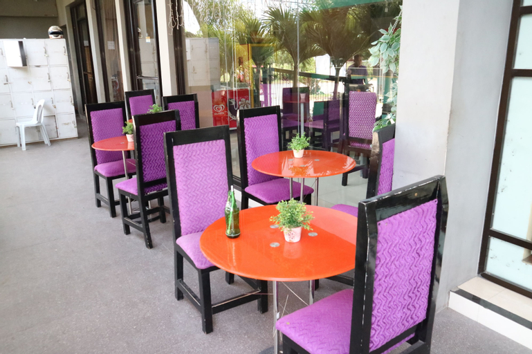 Food & Drinks 5, The horizon suites and arcade, General Santos City