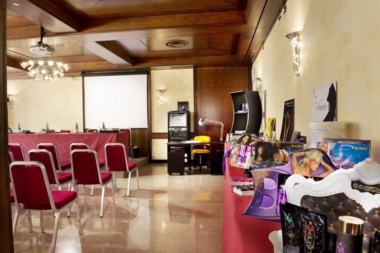 Food & Drinks 5, Hotel Al Pino Verde, Padua
