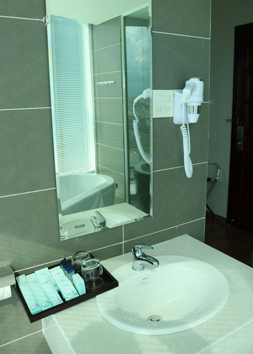 Bathroom 4, Ninh Kieu Riverside Hotel, Ninh Kiều