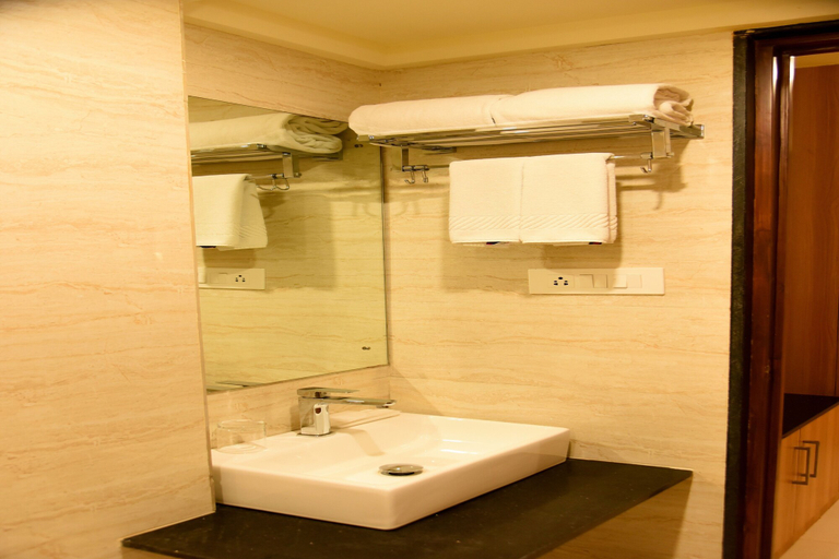 Bathroom 4, Hotel RK Gardenia, Bangalore
