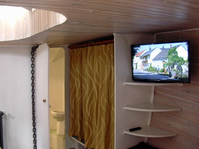 Bedroom 5, Boat For Guest, Hauts-de-Seine