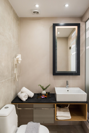 Bathroom 5, Harismari Cozy Hotel, Crete