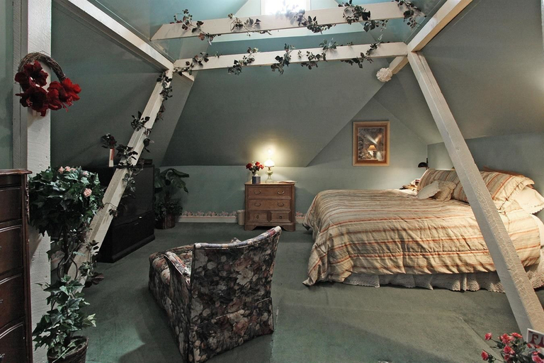Bedroom 3, Old Northside Bed & Breakfast, Marion