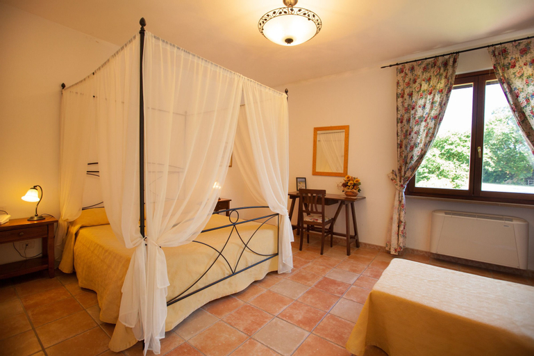 Bedroom 3, La Vecchia Fattoria, Viterbo