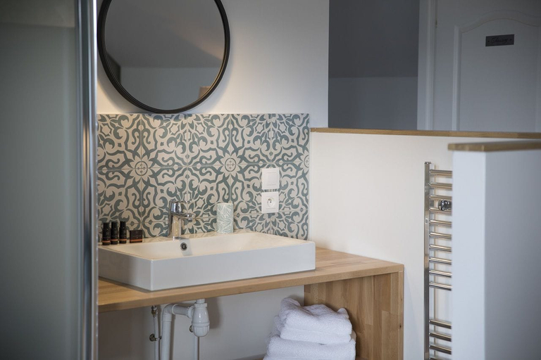 Bathroom 5, Cottage Santa Teresa, Ille-et-Vilaine
