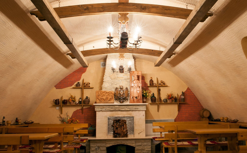 Food & Drinks 4, Hotel Majami