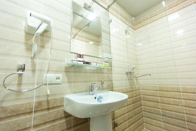 Bathroom 5, MIRZO Boutique Hotel, Tashkent City