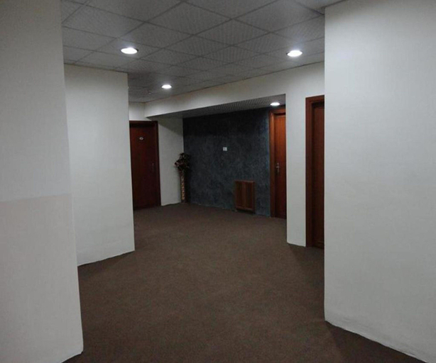 Others 5, Kahramana Hotel, Amman