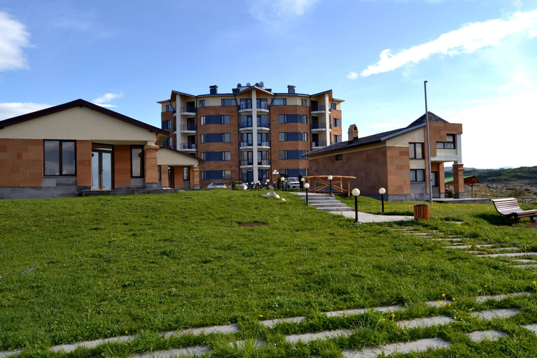 Exterior & Views 1, Tsovasar Family Rest Complex