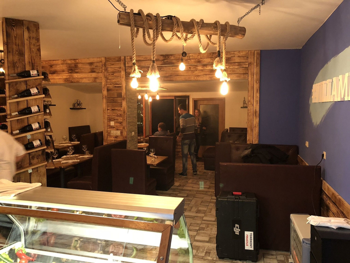 Food & Drinks 4, Villamerica, Miskolci