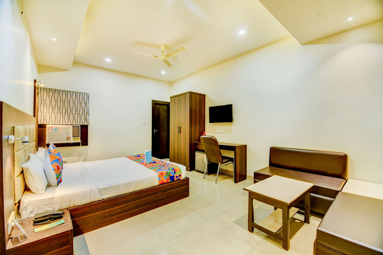 Bedroom 3, Fabhotel Solitaire Inn, Kanpur Nagar