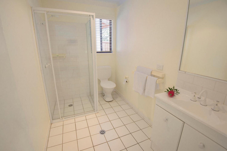 Bathroom 4, The Palms At Avoca, Gosford - East