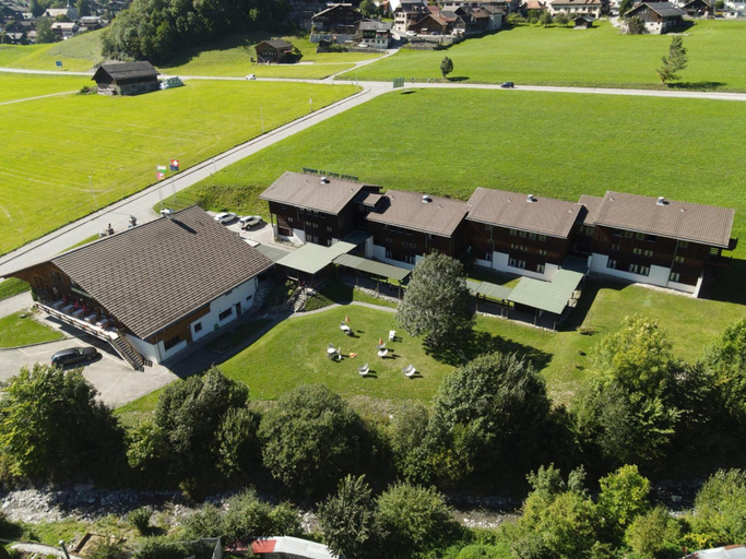 Exterior & Views 3, Hotel Roc et Neige, Pays-d'Enhaut