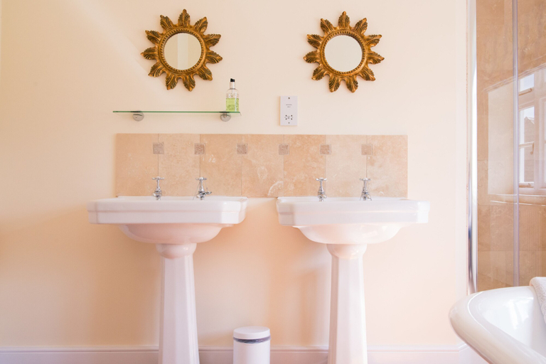 Bathroom 3, Huntlands Farm, Herefordshire