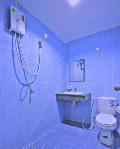 Bathroom 2, Green Island Guesthouse, Pulau Phuket