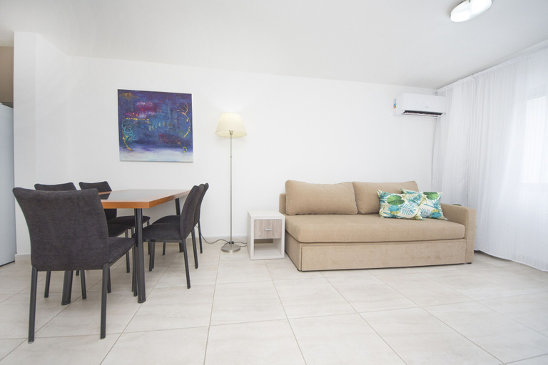Others 5, Buenos Aires Flat L8K, Capital