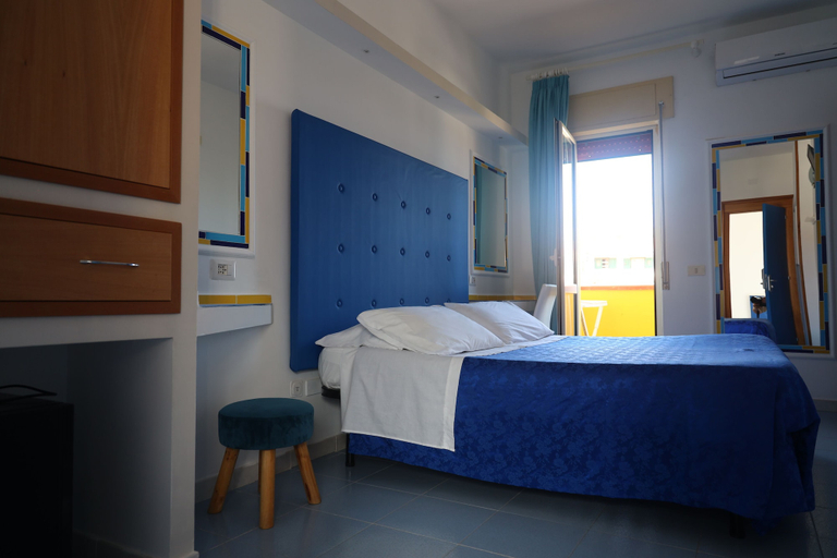 Bedroom 3, Hotel Cristina, Cosenza