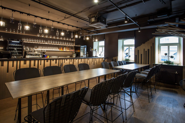 Food & Drinks 4, Medea Hotel, Central