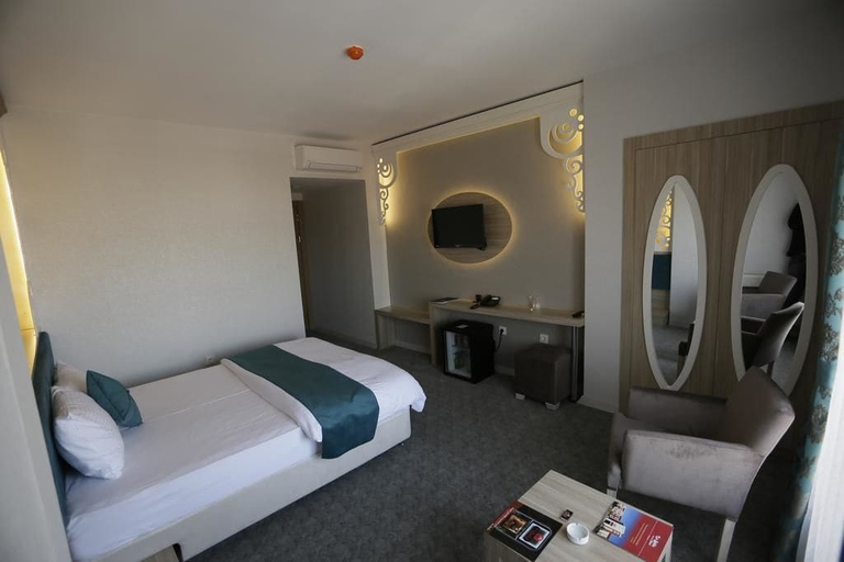 Bedroom 3, Hotel La Bella Alasehir, Alaşehir