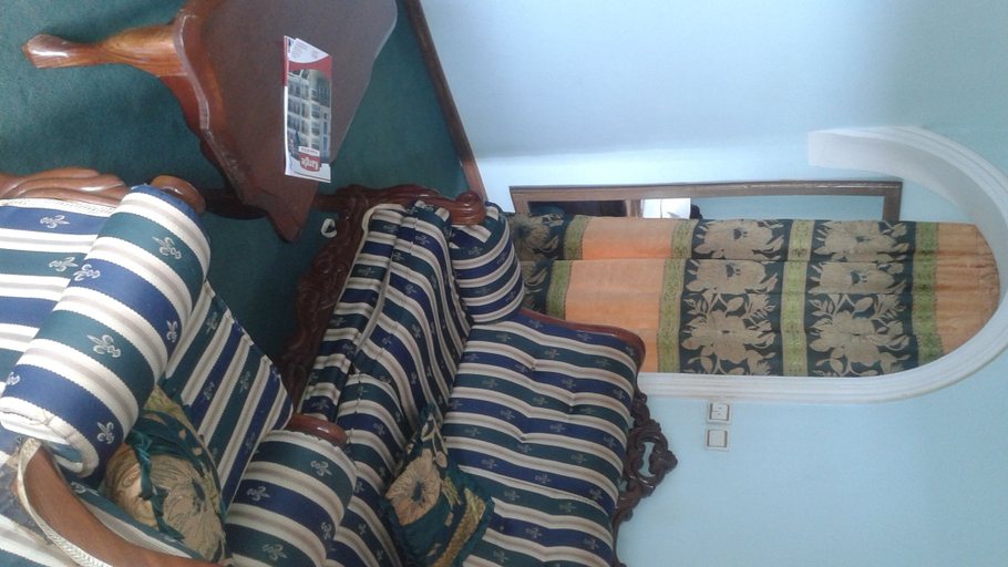 Bedroom 2, Kangle Plaza Hotel, Mezam