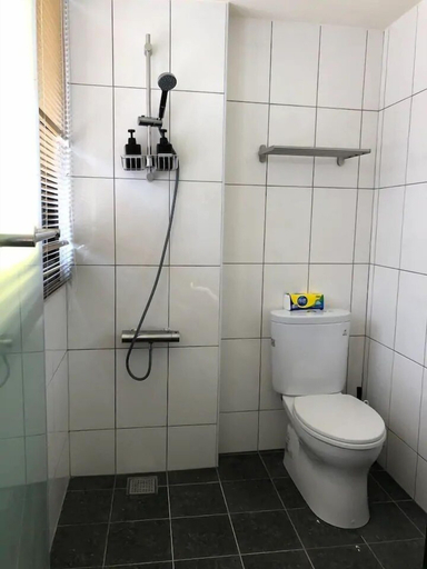 Bathroom 3, DayDay House, Taipei City