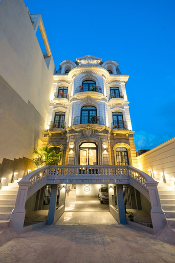 le Jardin Secret Hotel, District 4
