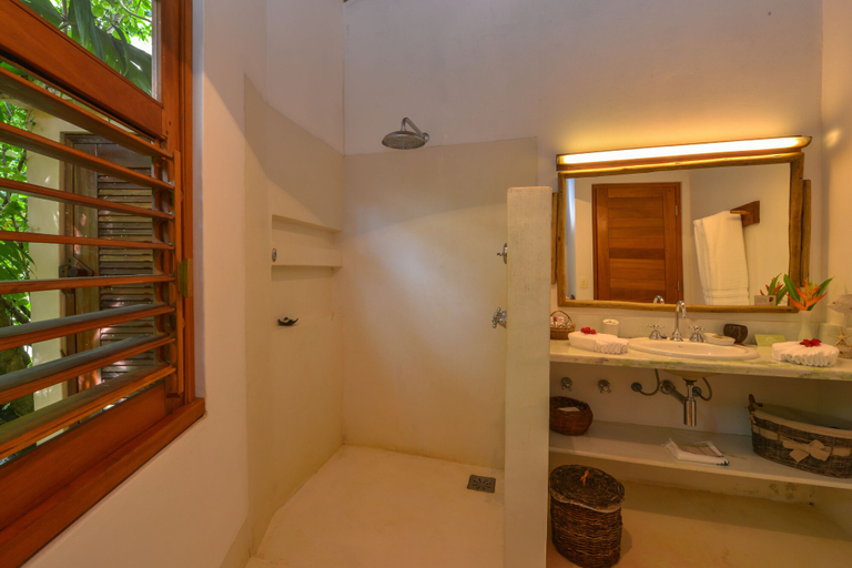 Bathroom 5, Villas de Trancoso, Porto Seguro