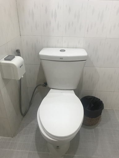 Bathroom 4, Hotel Dingar, Mandalay