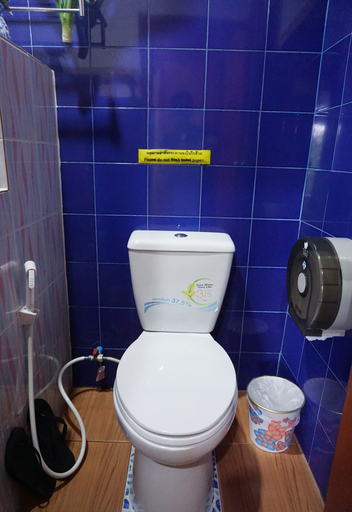 Bathroom 5, Bansuan Thanormpat Resort, Saraphi