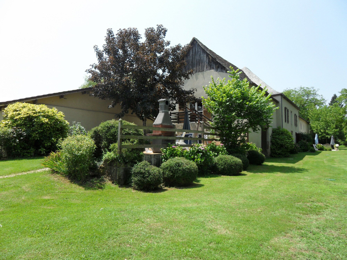 Exterior & Views 2, Domaine des Escouanes, Lot