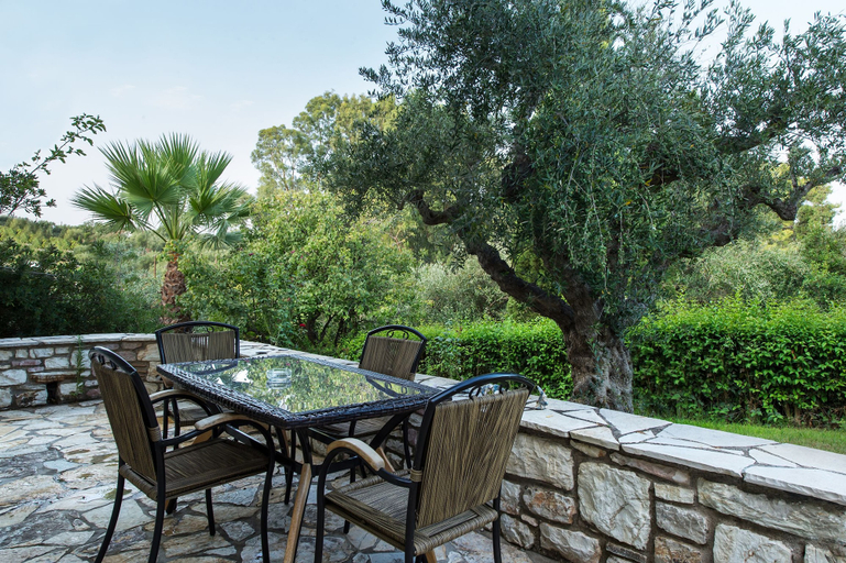 Others 5, Koroni Village, Peloponnese