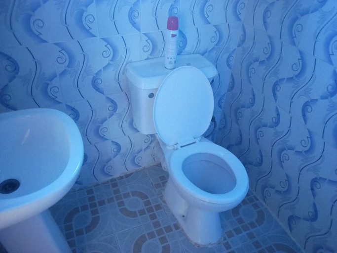 Bathroom, Honi Resort, Kieni