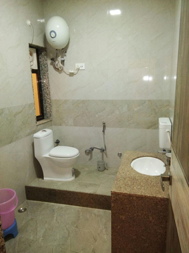 Bathroom 5, Hotel Bani Hashim, Ajmer