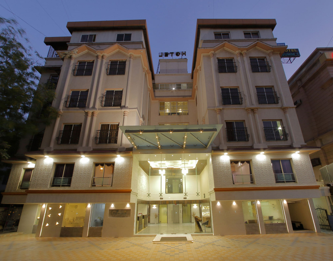 Exterior & Views 1, Hotel Summit, Ahmadabad