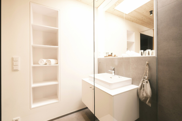 Bathroom 5, Hotel Sturm Bio- & Wellnesshotel in der Rhön, Rhön-Grabfeld