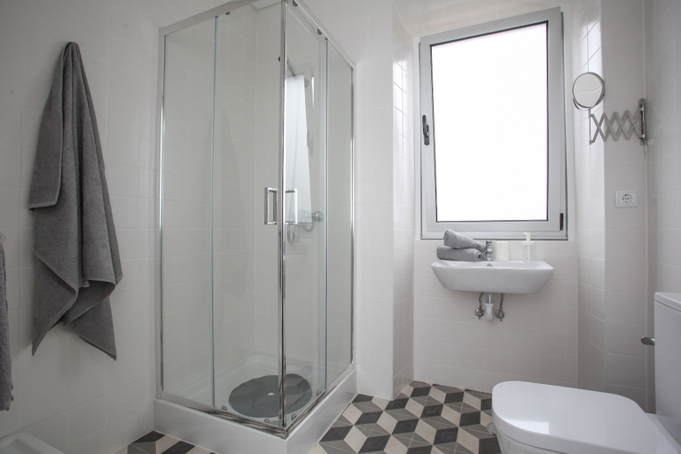 Bathroom 4, Place of Moments Urban, Ponta Delgada