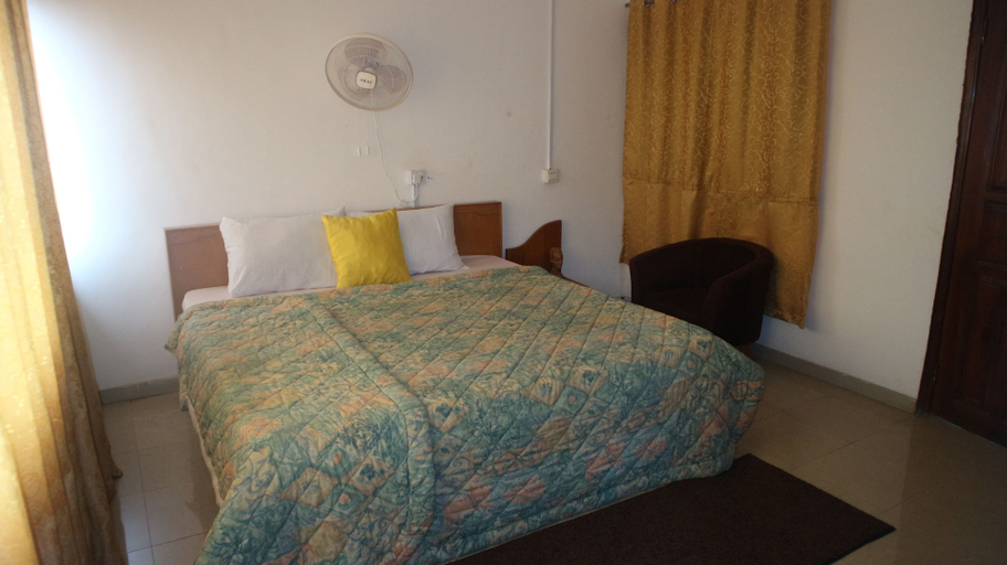 Bedroom 2, DeeGold Guest Home, Accra