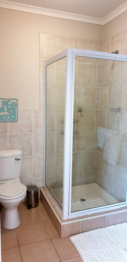 Bathroom 5, African Sands Bed & Breakfast, eThekwini