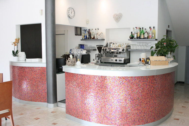 Food & Drinks 5, Hotel Ardesia, Rimini