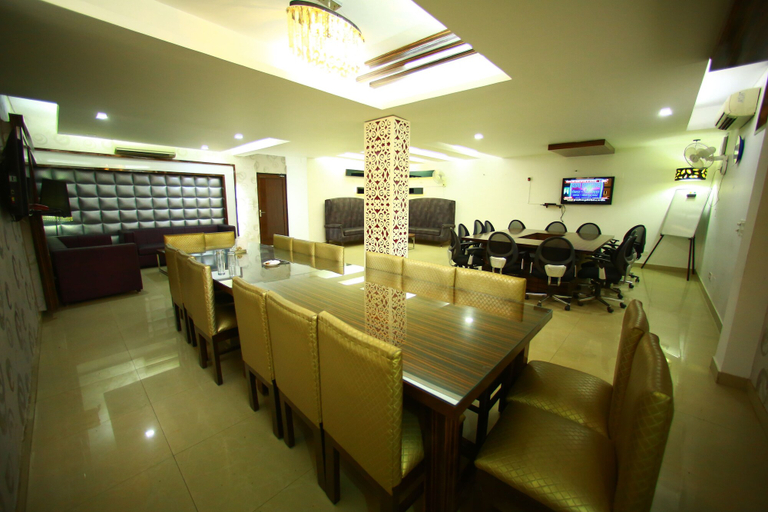 Food & Drinks, Sundeep Inn, Delhi