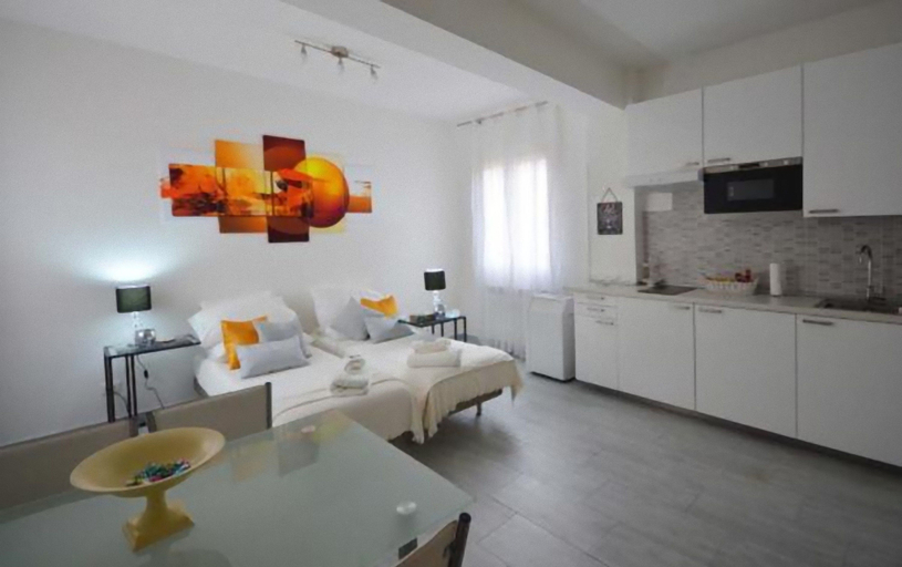 Others 4, 4 Tourist House Apartment Centre Bologna, Bologna