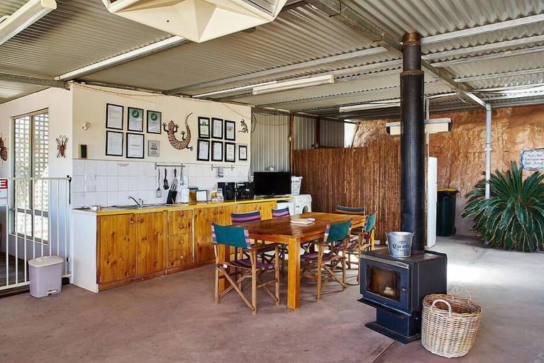 Food & Drinks 5, Underground Bed and Breakfast, Coober Pedy
