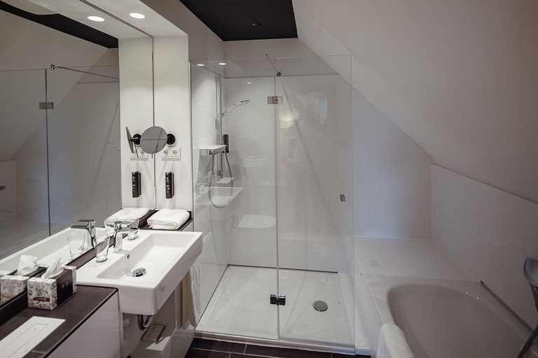 Bathroom 5, Schulhaus Hotel, Ennepe-Ruhr-Kreis