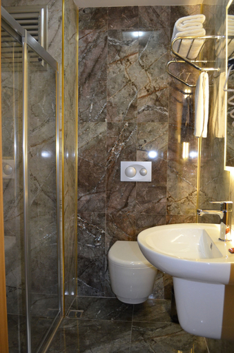 Bathroom 3, Otel Le Grand, Seyhan